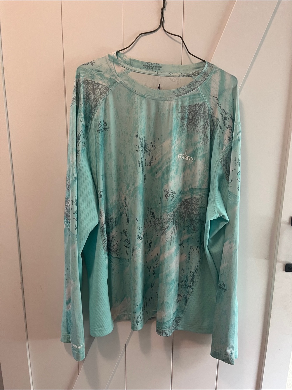 Habitat Long-Sleeve Performance Tee in Aqua Green Marble